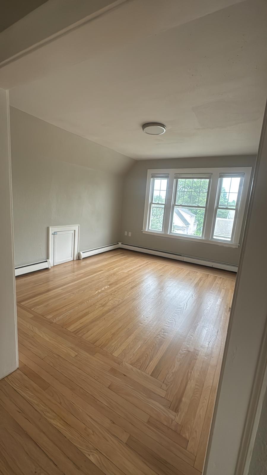 1563 1565 Ella T Grasso Boulevard - 3